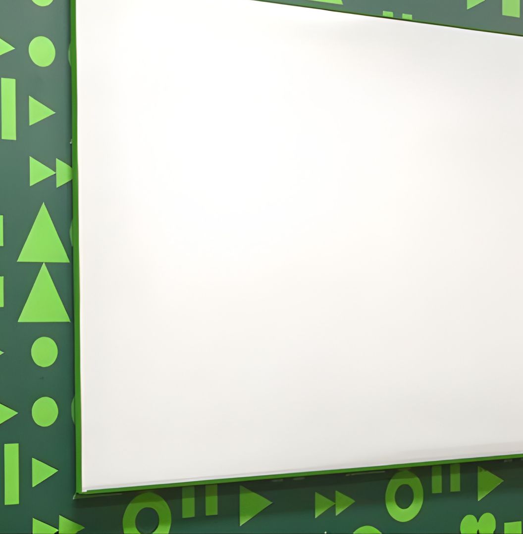 Porcelain MAX Whiteboard LX8