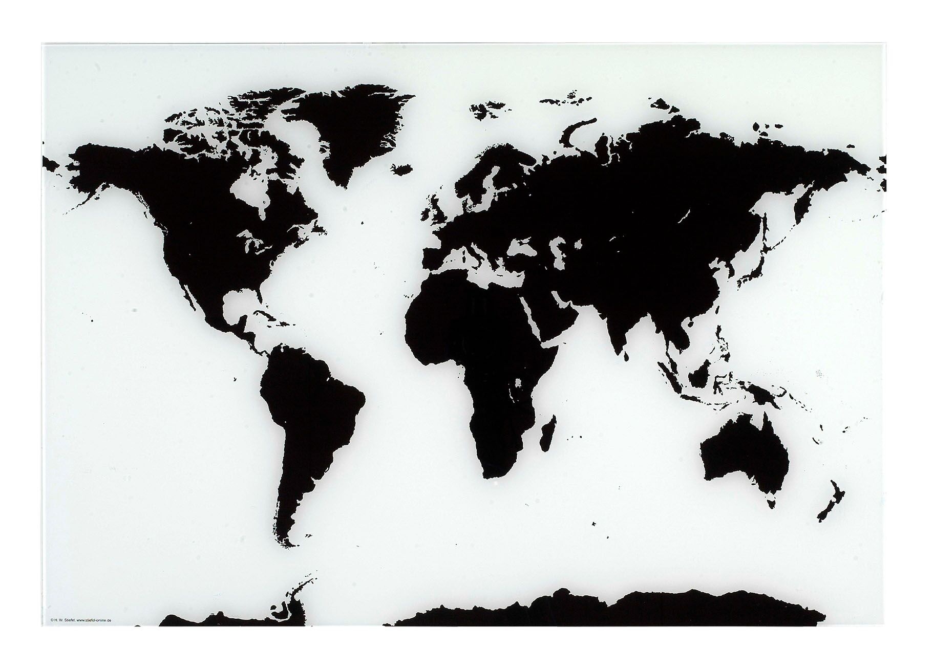 NAGA Magnetic World Map - 800 x 550